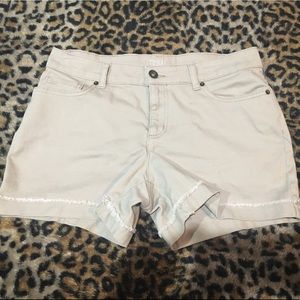 American eagle Khaki shorts